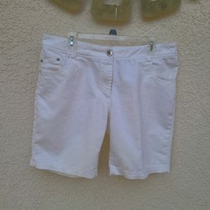 Willi Smith white shorts